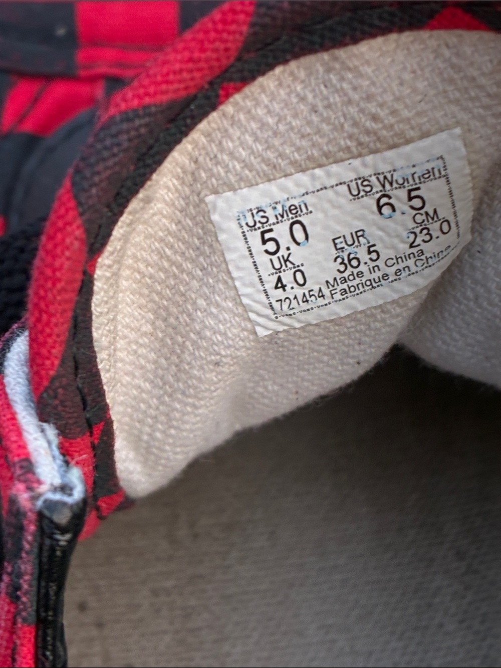 Women’s Vans Red and Black Checkerboard Skater Sneakers 6.5 - Picture 3 of 9